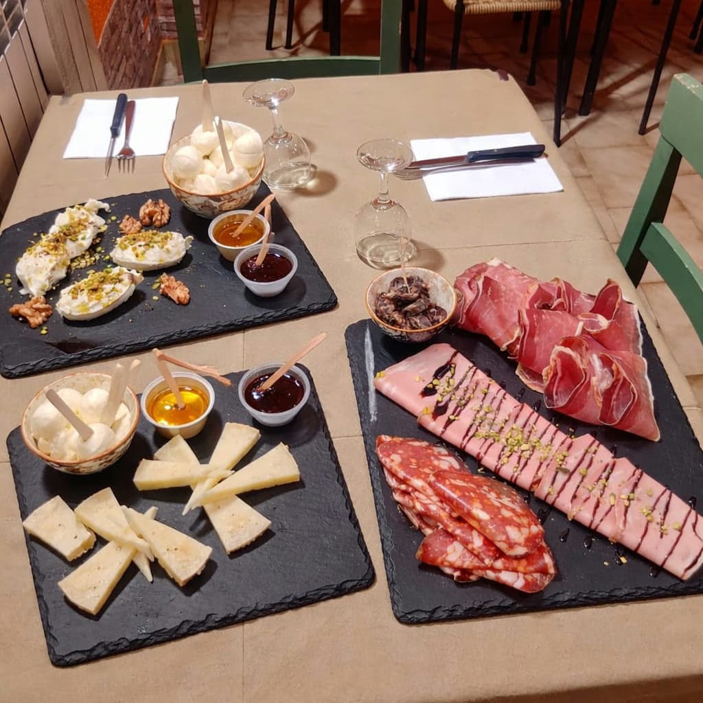 Tagliere di salumi e formaggi